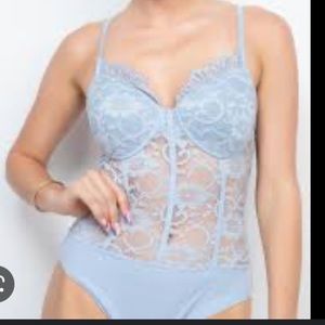 𝅺NWT Haute Monde Light Blue Lace Tank Bodysuit Size S